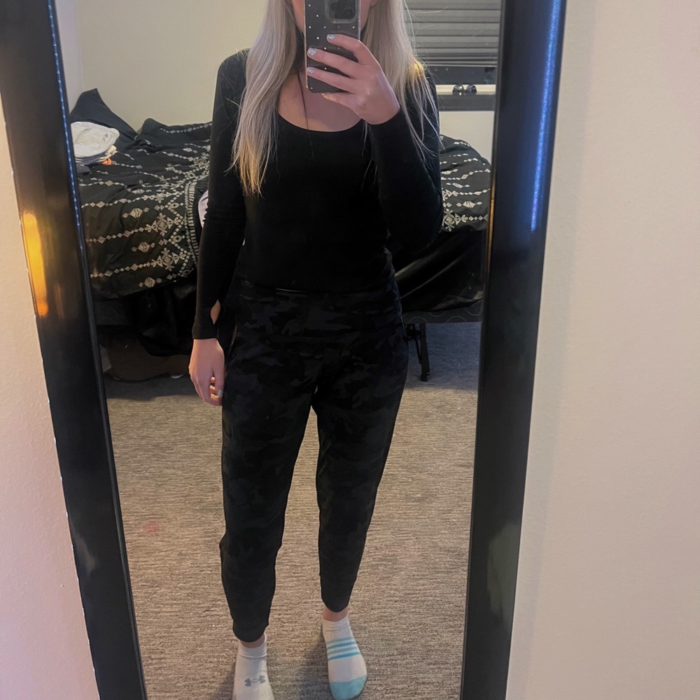 Amazon athletic joggers - Picture 1 of 1